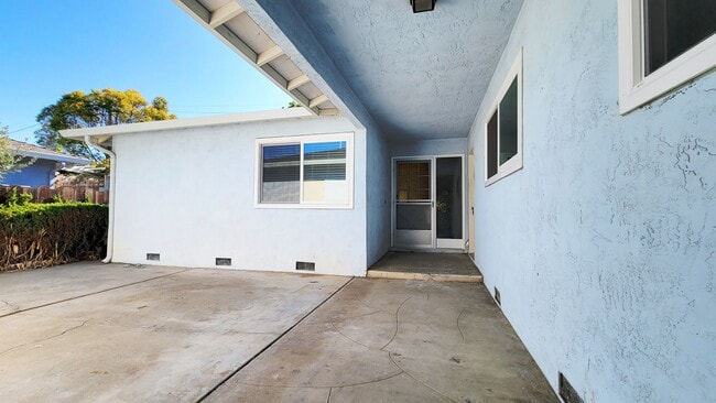 Foto del edificio - 1031-1033 Dale Avenue