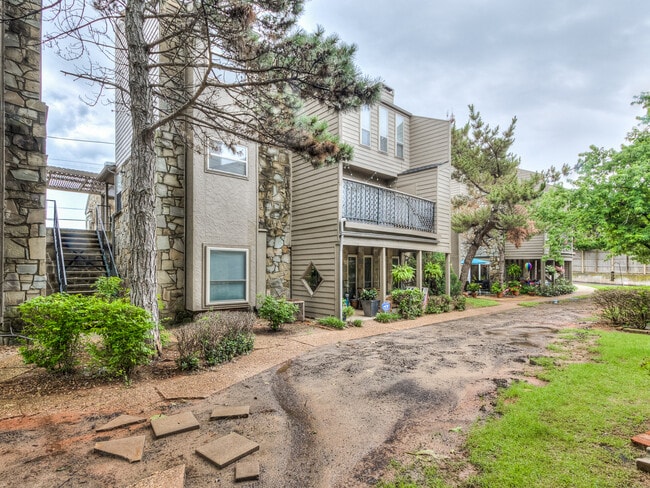 Photo - 6000 N Pennsylvania Ave (Oklahoma City, OK) Townhome