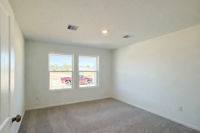 Building Photo - 15684 Plum Brk Dr