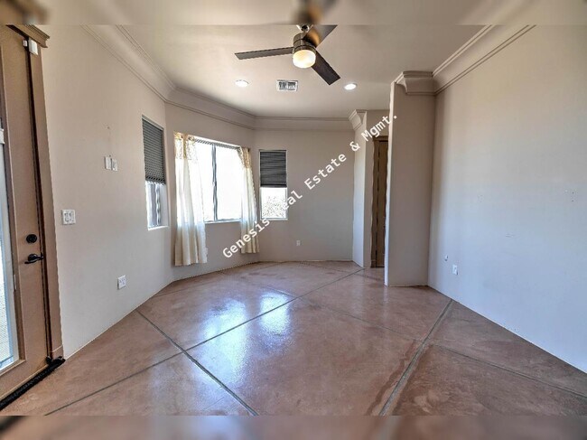 Foto del edificio - "Spacious Tucson Retreat with Granite Eleg...