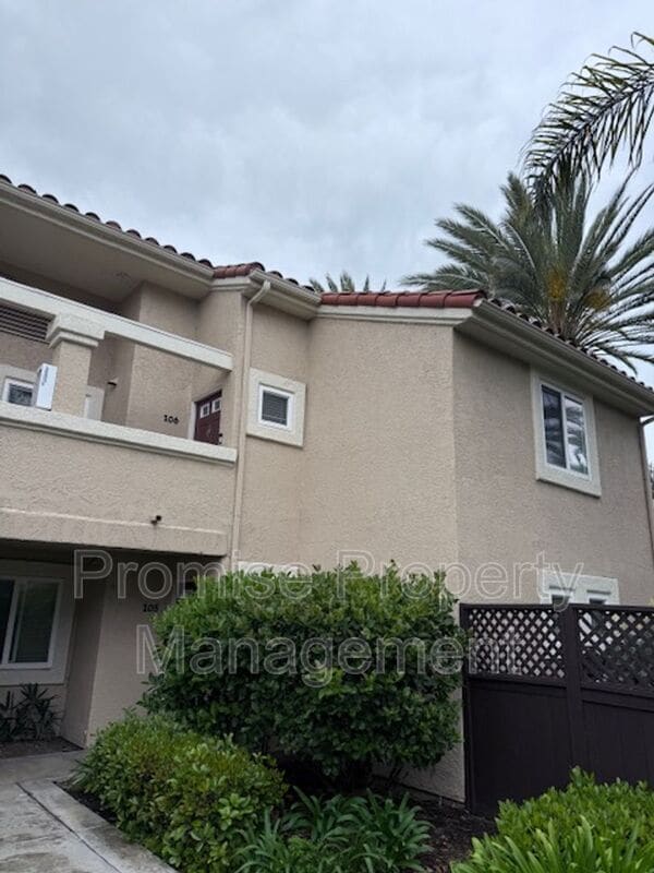 Primary Photo - 106 Sea Cliff Way