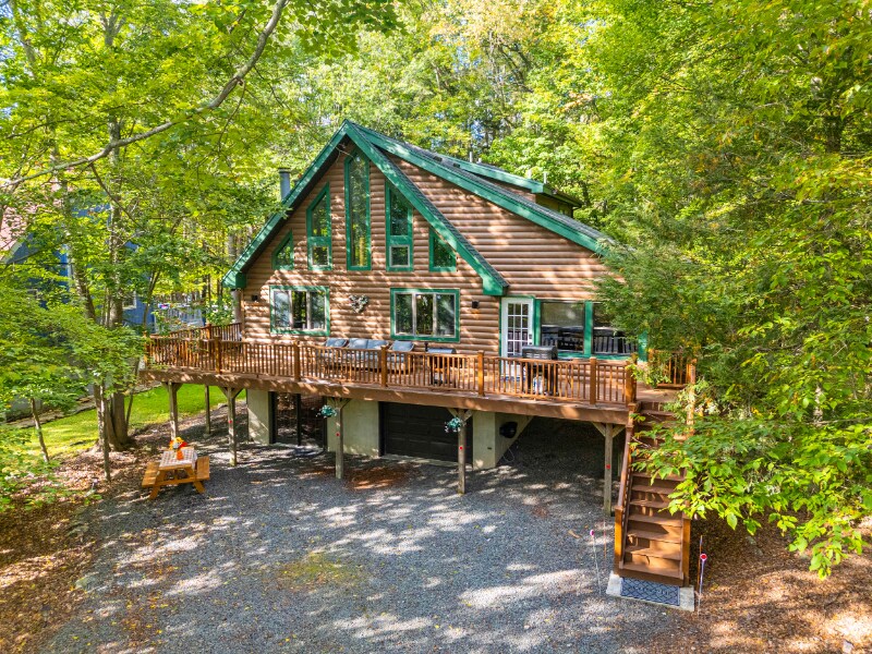 Foto principal - 2174 Lakeview Dr E