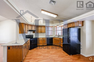 Building Photo - 5727 W Villa Maria Dr