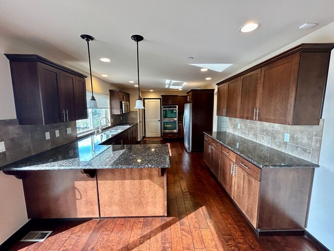 Building Photo - Gorgeous 4 bed 2.5 bath Marysville home