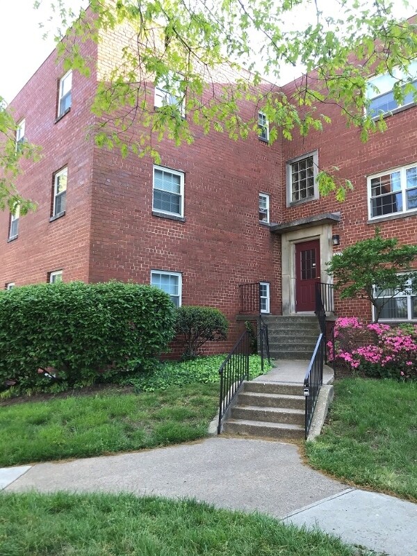 Primary Photo - 5316 8th Rd S
