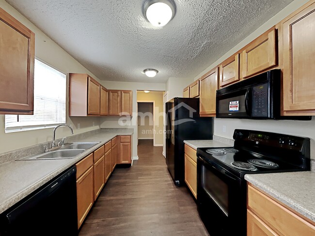 Building Photo - 10444 Bellchime Court