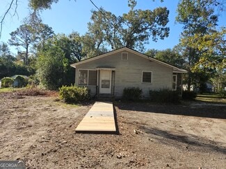 Building Photo - 344 E Main St