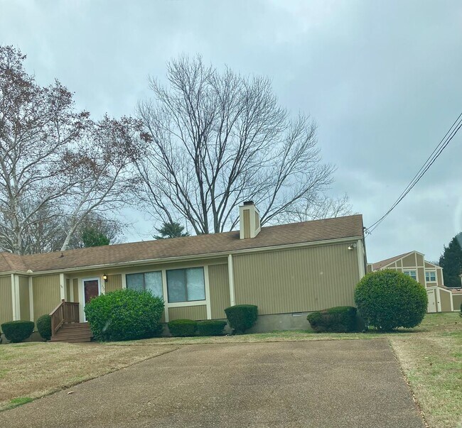 Renovated Villa in Bellevue- SPECIAL 1/2 Second's Months Rent - Renovated Villa in Bellevue- SPECIAL 1/2 Second's Months Rent Apartment