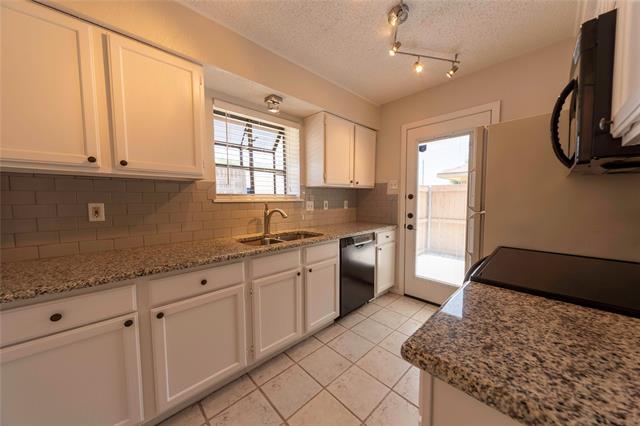 Foto del edificio - 1805 W Spring Creek Pkwy