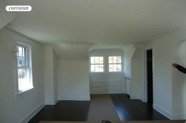 Building Photo - 32 Toylsome Pl