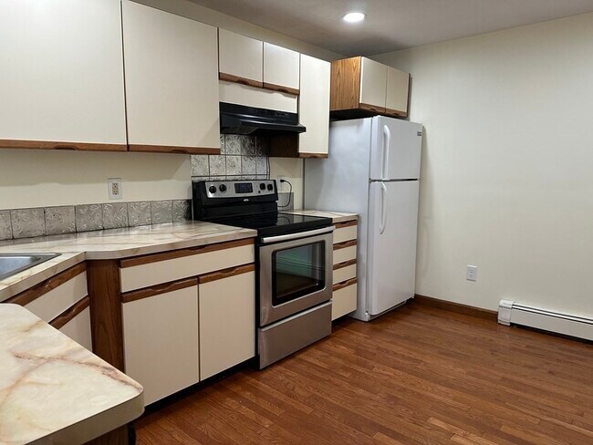 Foto del edificio - 47 Euclid Ave