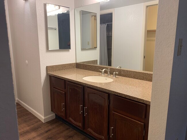 Foto del edificio - 8331 N 21st Dr