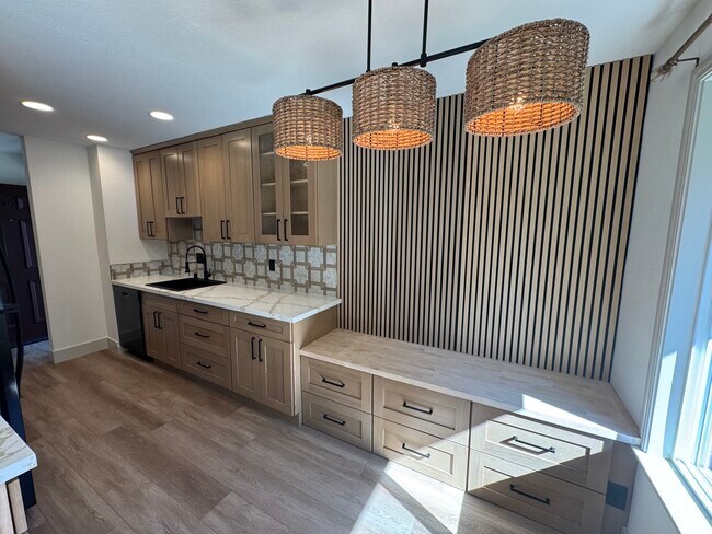Foto del edificio - 2562 Walnut Blvd