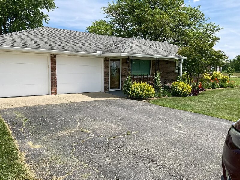 Primary Photo - 286 Co Rd 150S