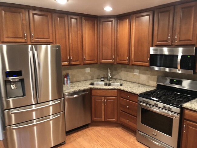 Foto del edificio - 1721 Shagbark Ct