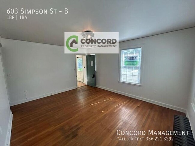 Building Photo - 603 Simpson St
