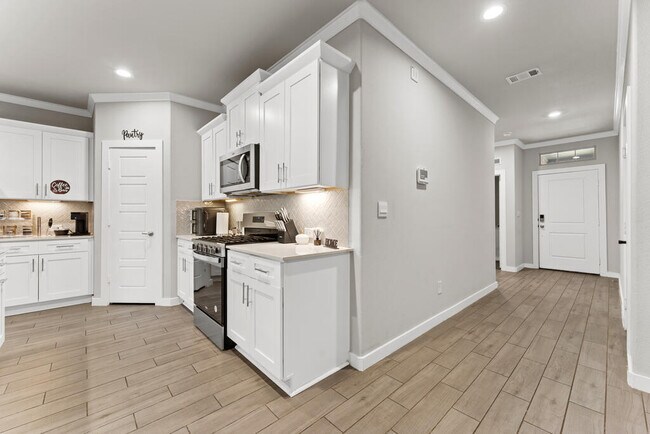 Foto del edificio - 2129 Trailhead Dr