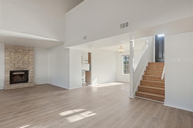 Building Photo - 7308 Aldea Dr