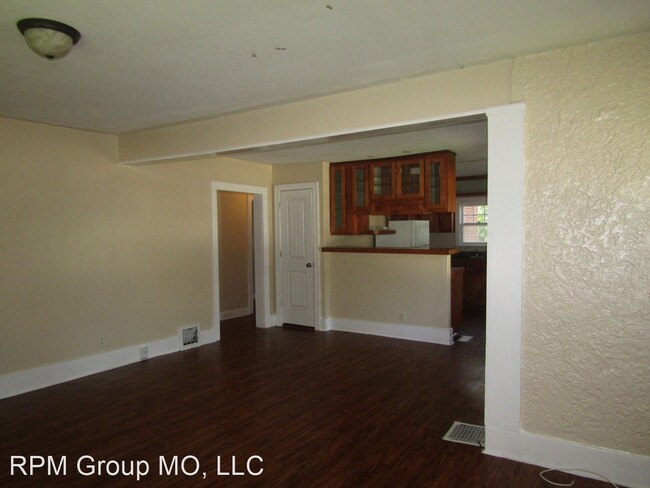 Foto del edificio - 3 br, 1 bath House - 1301 S. National