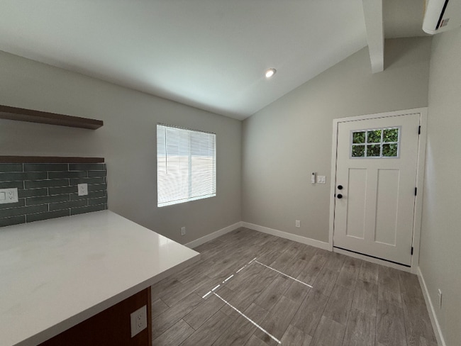 Building Photo - 11090 S Dallas Dr