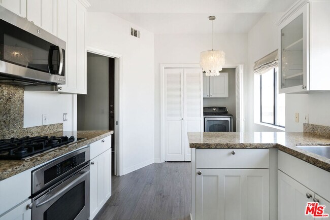 Foto del edificio - 817 10th St