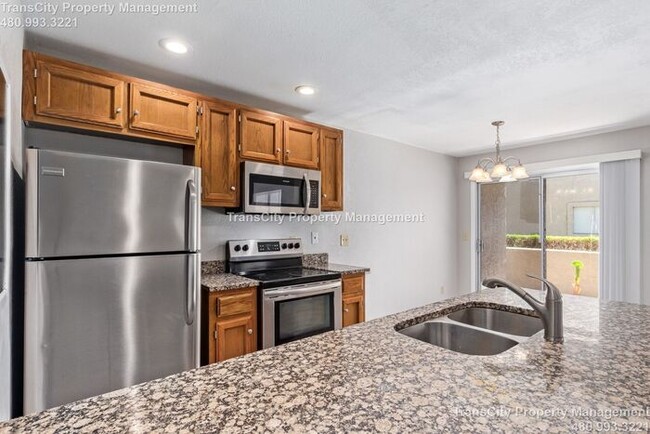 Building Photo - Mesa Condo for Rent - 1 bed - 1 bath - 694...