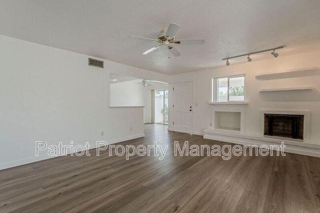 Building Photo - 635 E Boca Raton Rd