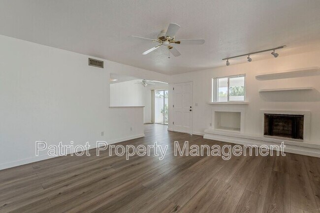Foto del edificio - 635 E Boca Raton Rd