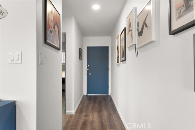Foto del edificio - 1187 E 3rd St