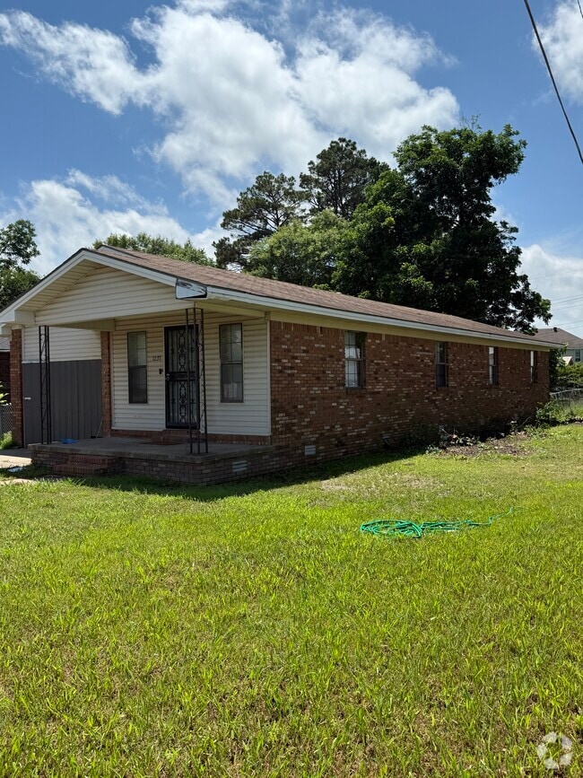 Building Photo - 1235 Harrell
