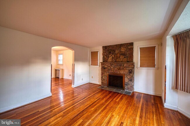 Building Photo - 4509 Sargent Rd NE