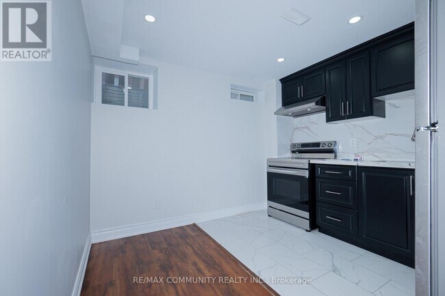 Photo du bâtiment - 53 Cisco Dr