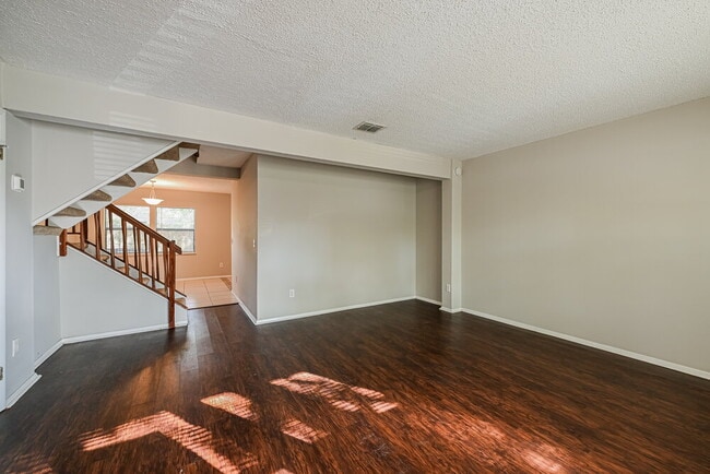 Building Photo - 9359 Genna Trace Trail