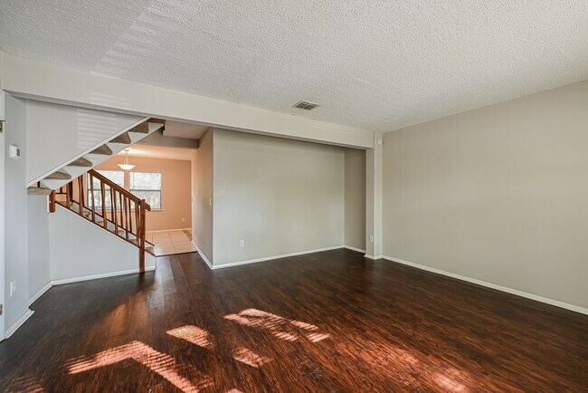 Foto del edificio - 9359 Genna Trace Trail