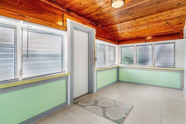 Foto del edificio - 409 S M St