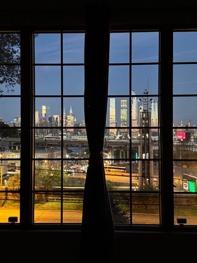 Foto del edificio - 315-1 Park Ave