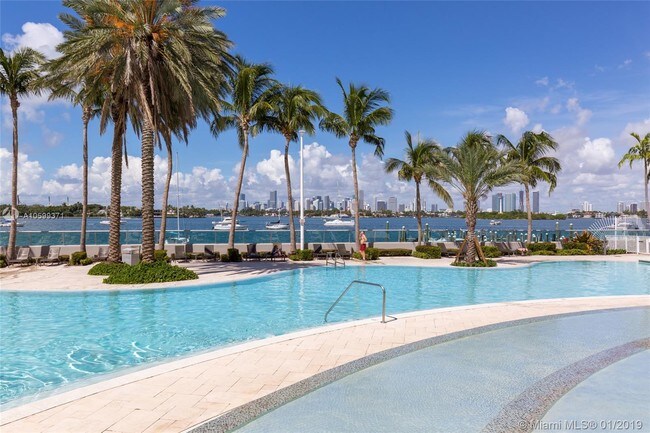 Foto del edificio - 1500 Bay Rd