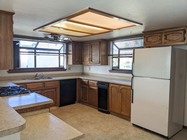 Building Photo - 880 Taft St