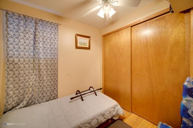 Foto del edificio - 2242 W 24th St