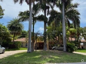 Building Photo - 323 Caribbean Rd