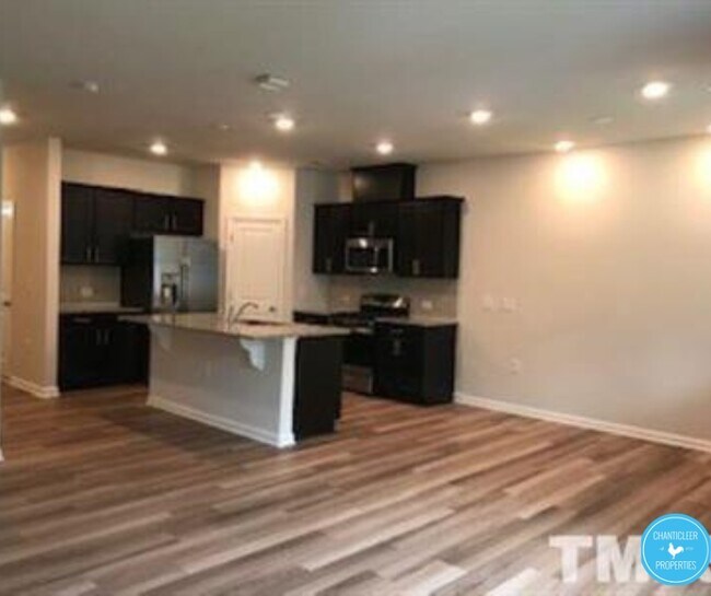 Foto del edificio - 1105 Kindness Ln