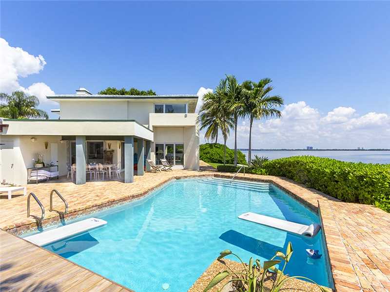 Foto principal - 421 E San Marino Dr
