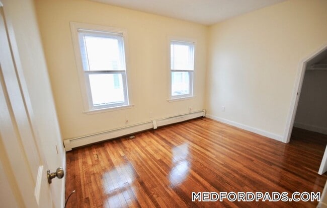 Foto del edificio - 15 Taylor St