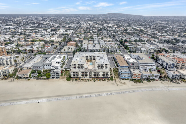 Beach Access - Building Elevator & Stairs - 1140 E Ocean Blvd