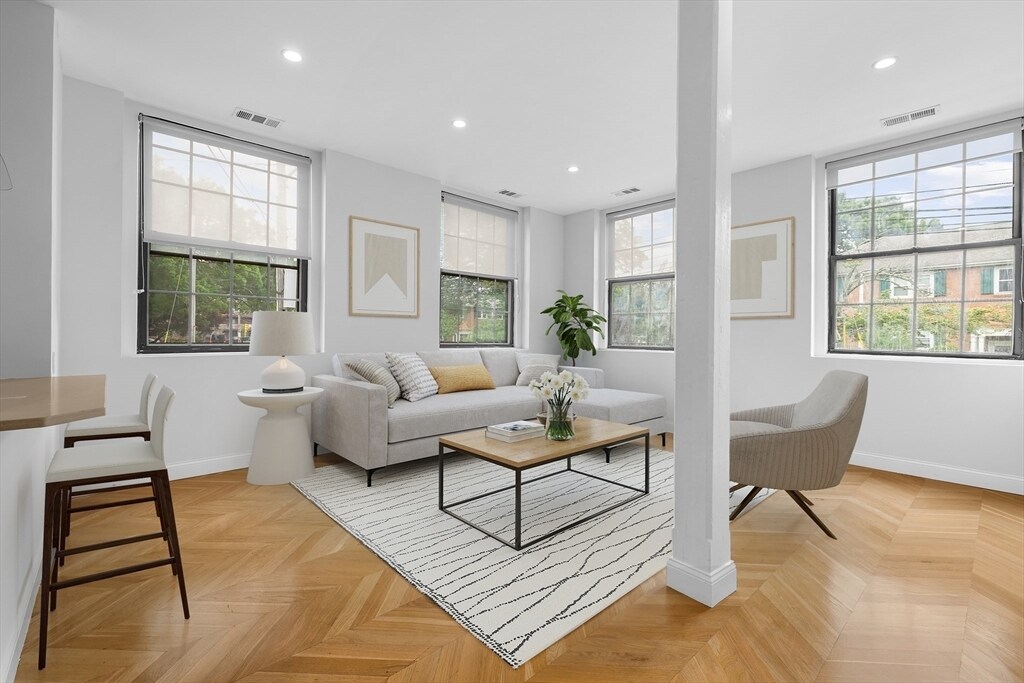 Foto principal - 21 Linden St