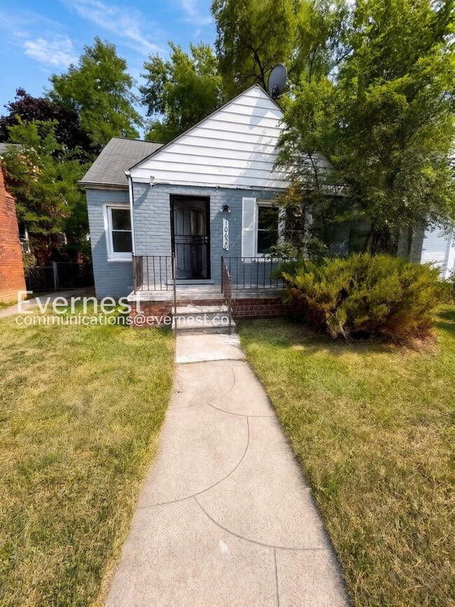 Building Photo - 10620 McKinney St