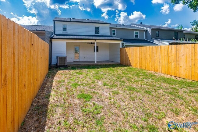 Building Photo - 2168 Westbury Ct SW