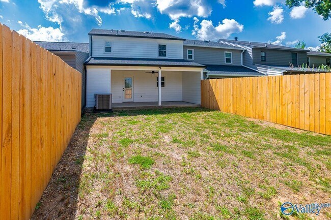 Foto del edificio - 2168 Westbury Ct SW