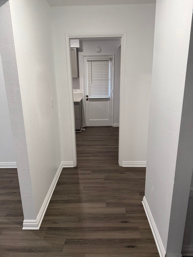 Foto del edificio - 41041 Alder Ave