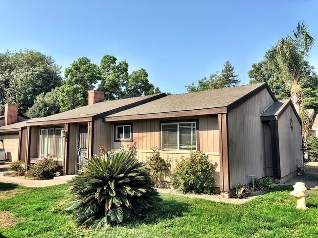 Foto del edificio - 1423 W Walnut Ave